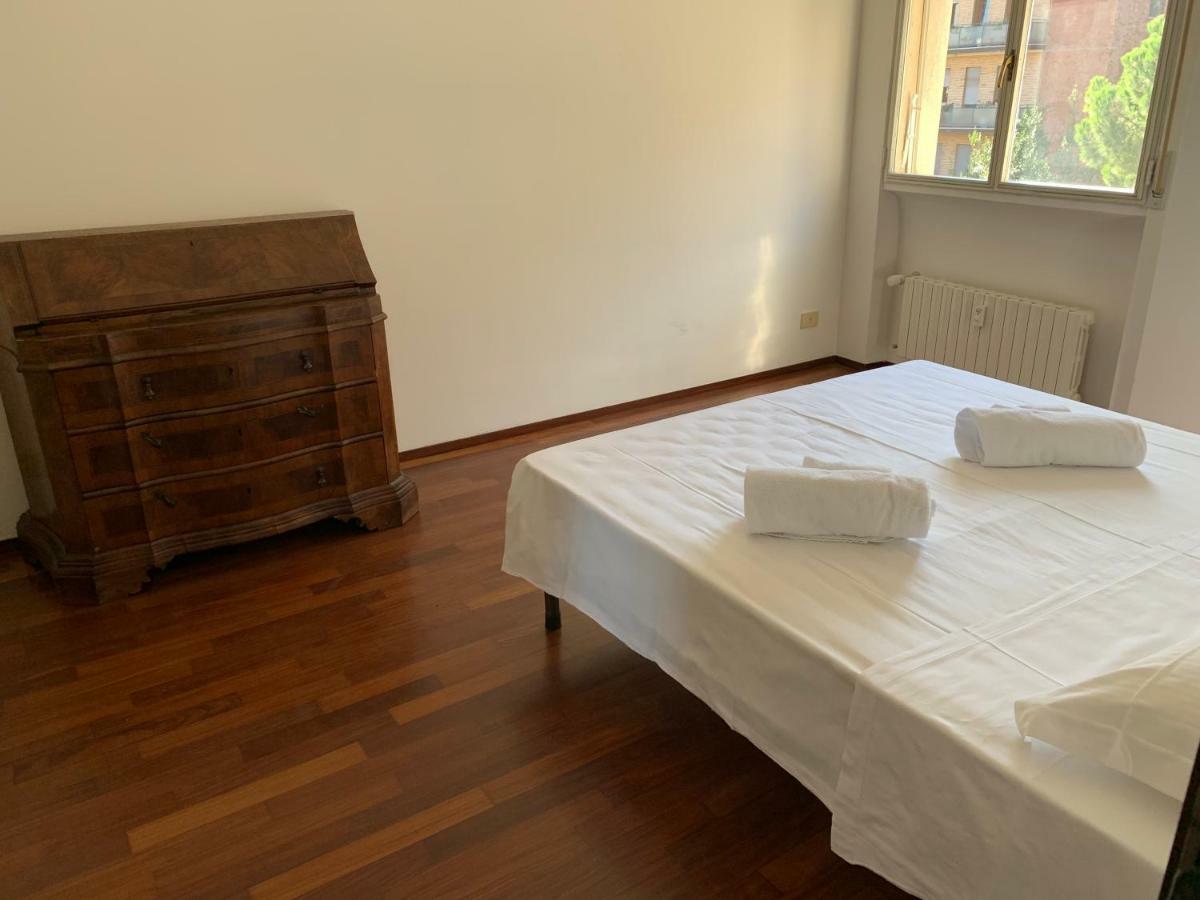 Whouse Luxury Universita' Bologna Exteriör bild